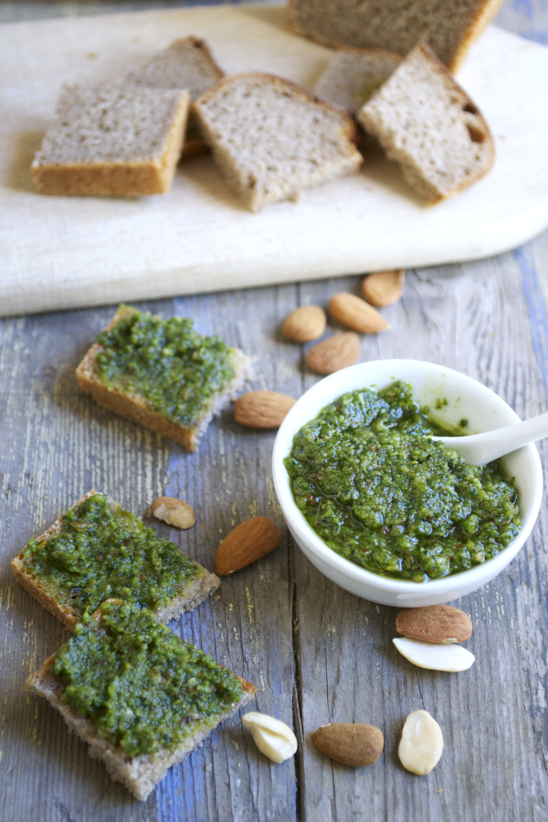 PESTO A L’AÏL DES OURS VEGAN, SANS GLUTEN, SANS LAIT La cuisine pas